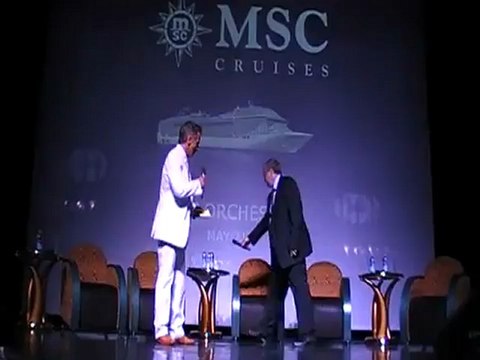 MSC Orchestra Kreuzfahrtschiff Kiel Hafen Film Hubert Fella MSC Kreuzfahrten