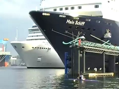 TUI Mein Schiff von TUI Cruises Kiel Hafen Hubert Fella Ostsee Kreuzfahrten