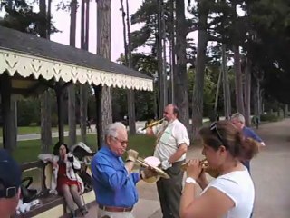 Les Honneurs à la police montée