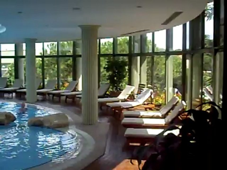 Gloria Golf Resort Hallenbad Wellness Luxus Hotel Bad Massage