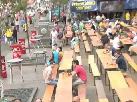 An Italian in Kiev who thinks Balotelli is English and predictions for the big game