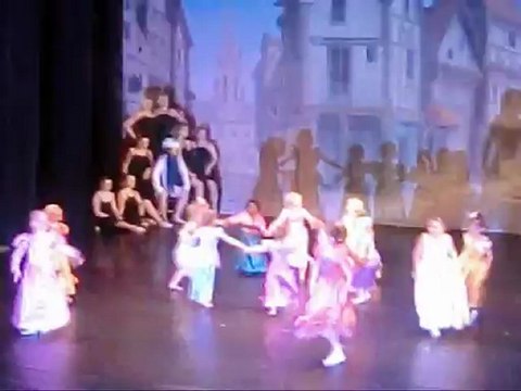 GALA ELEVES CENTRE CHOREGRAPHIQUE LUCIE RAULIN-NEOSTREET