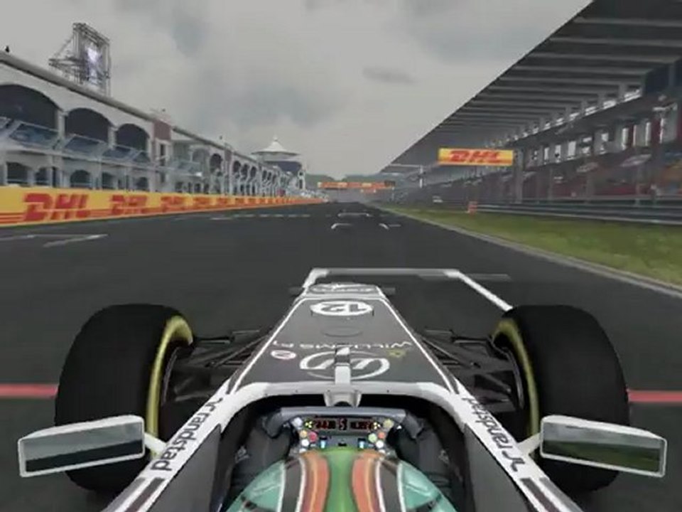 F1 2011 - GP de Turquie - Kier vs Petrov (onboard)
