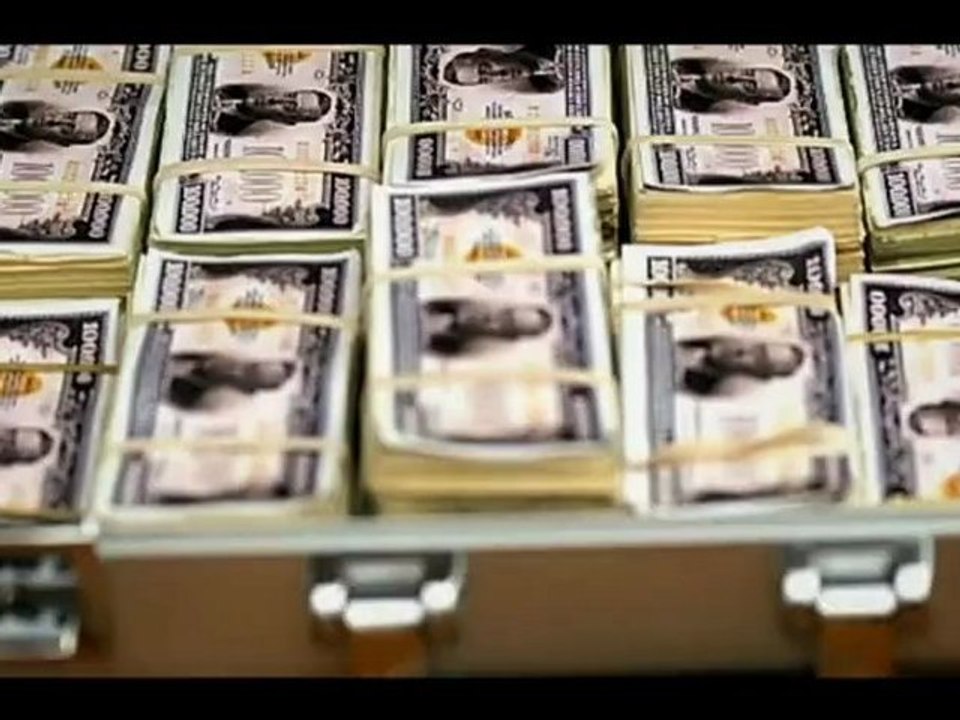 TImati & P. Diddy, Dj Antoine, Dirty Money - I'm On You (Official Video Edit)