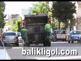 Belediye günde 400 ton çöp topluyor