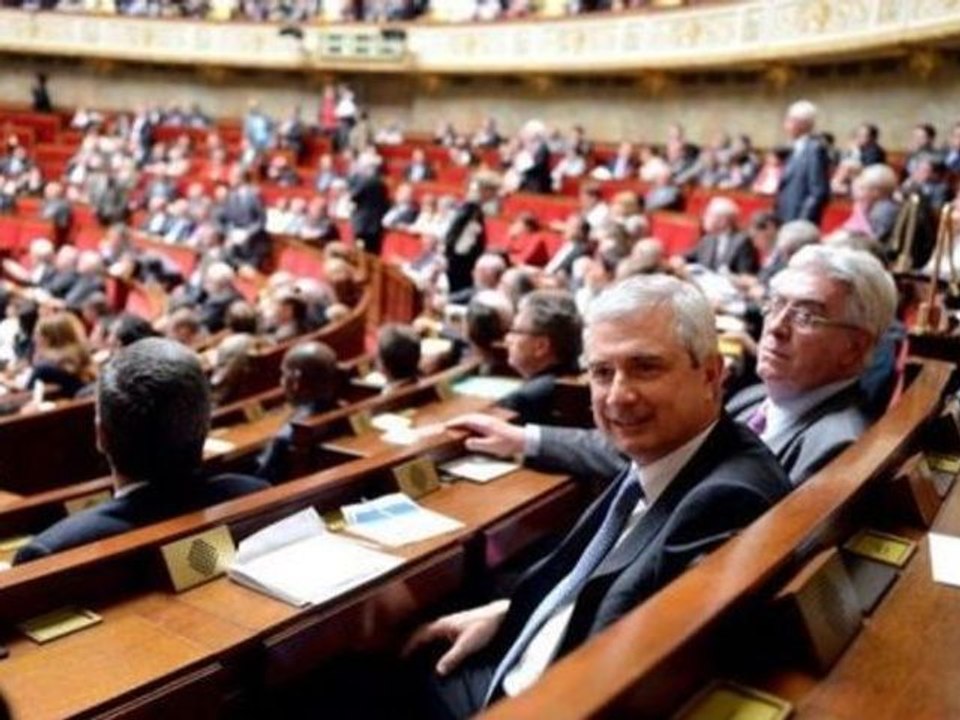 ZAPPING ACTU DU 04/07/2012 -  Un député fait un malaise à l'Assemblée Nationale !