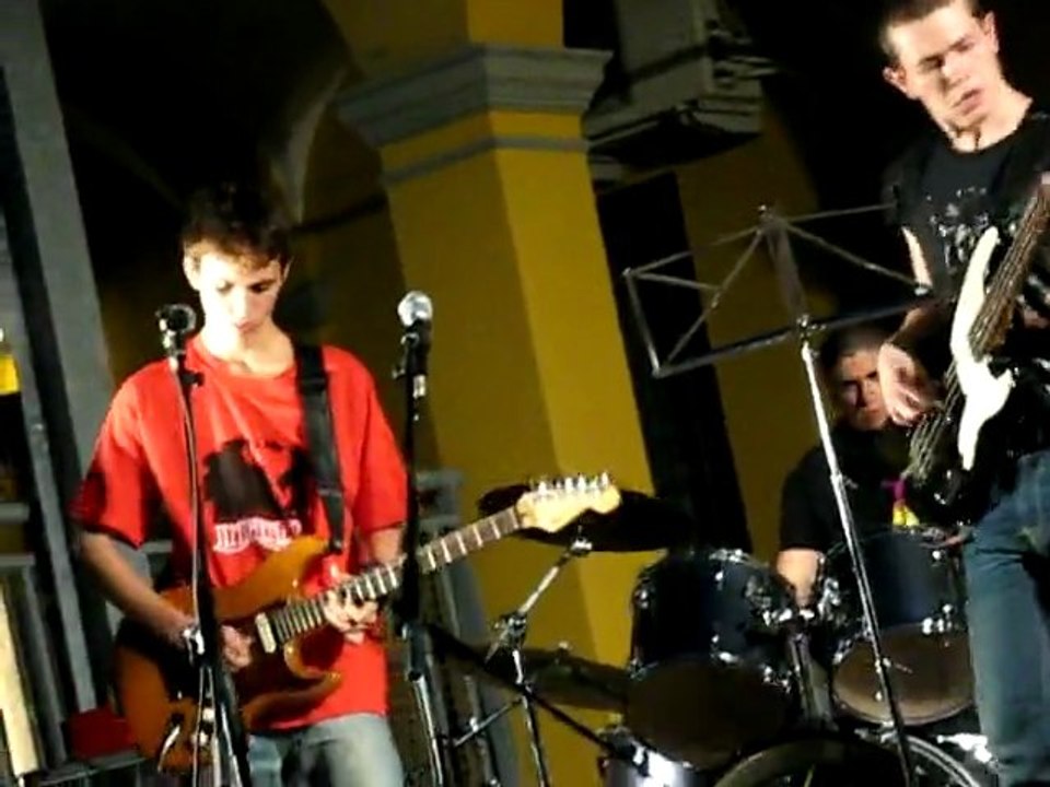 little wing - cover Jimy Hendrix - live in Bo Q.Saragozza -