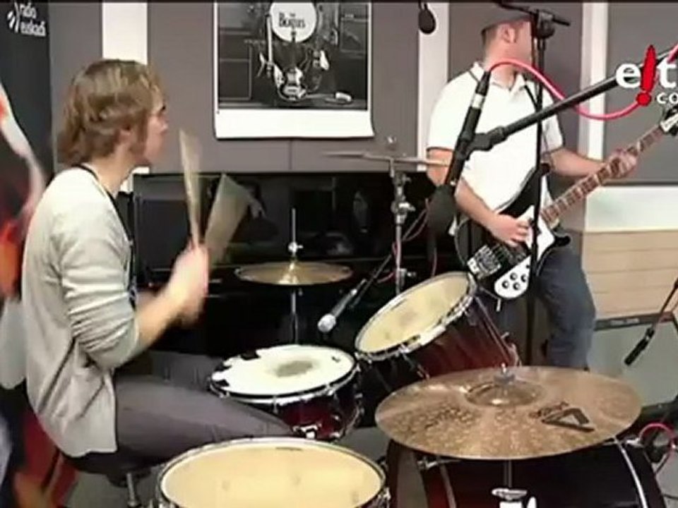 Those Radios. Get it right. Jungla Sonoran galdu naiz