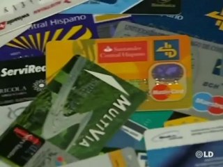 El uso de las tarjetas de crédito desciende por primera vez