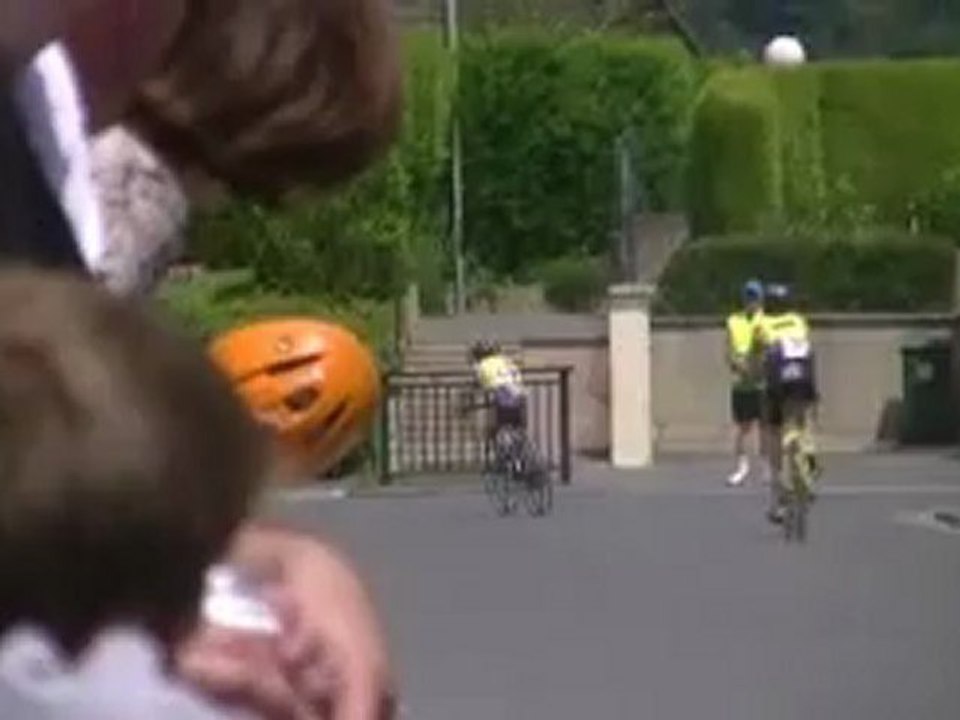 00504 VILLERS SEMEUSE COURSE  VELO