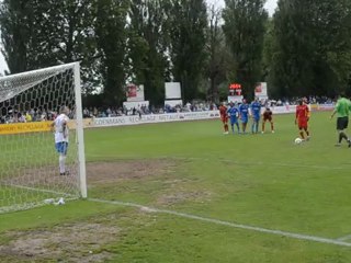 Roger Boli marque face à l'OM lors du match de gala à Béthune le 30 juin 2012