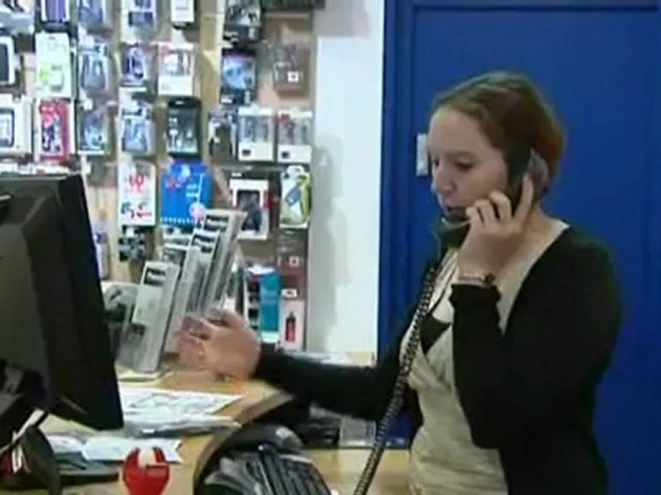 Vacances à l'étranger: les pièges du téléphone portable