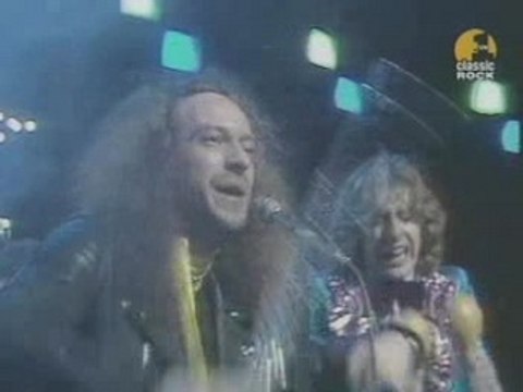 Jethro Tull - Living In The Past
