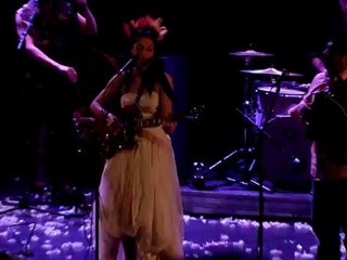 Delphine Coutant "Comme le café empêche de s'étendre"