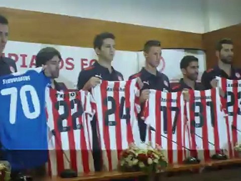 Παρουσίαση των παικτών του Ολυμπιακού - Γιαννιώτης, Τάτος, Μανωλάς, Βλαχοδήμος, Ζαραδούκας, Σιόβας (6)