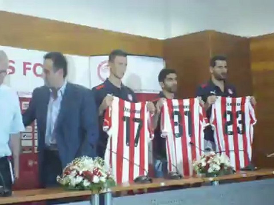 Παρουσίαση των παικτών του Ολυμπιακού - Γιαννιώτης, Τάτος, Μανωλάς, Βλαχοδήμος, Ζαραδούκας, Σιόβας