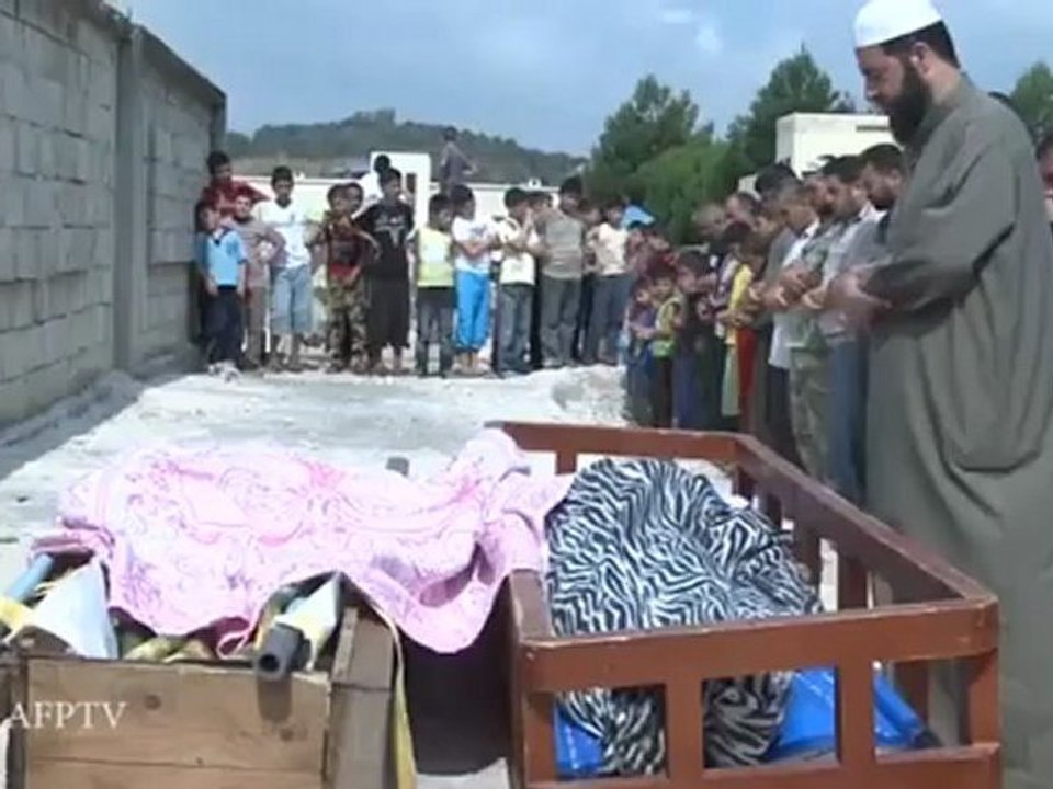 En Syrie, images exclusives de combats dans la forteresse "le Crac des Chevaliers" tenue par les insurgés