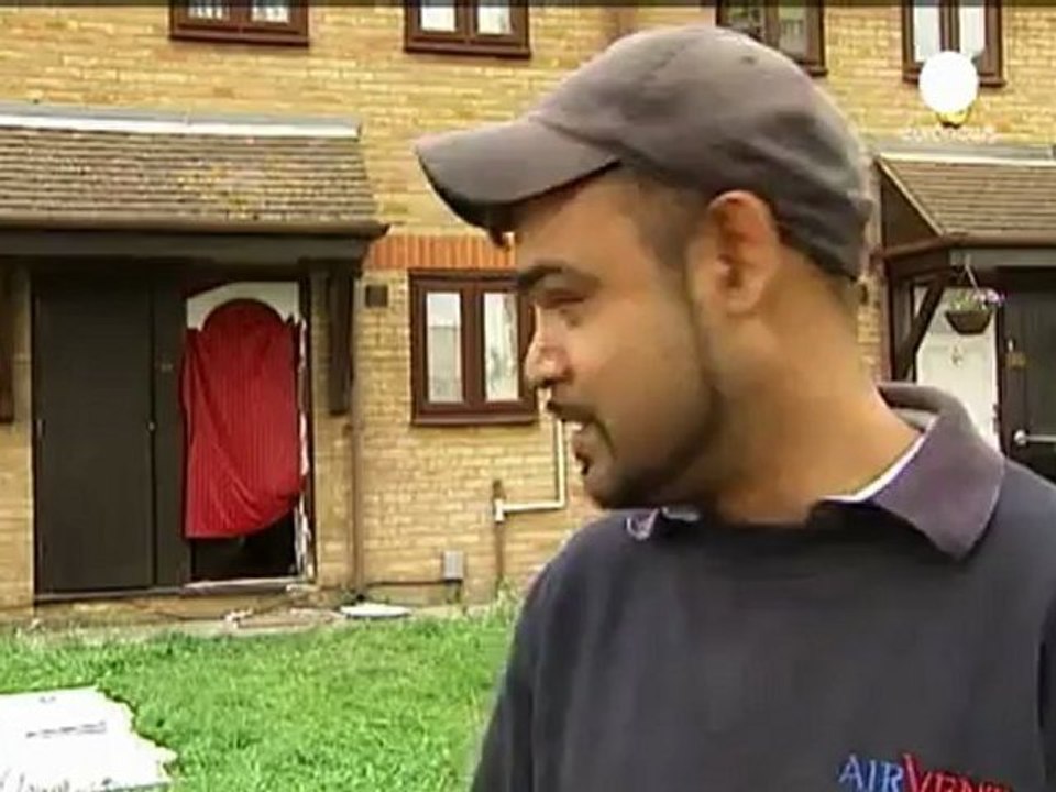 UK: Suspected terrorist arrests and alert sparked by...