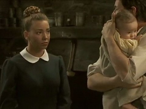 Alfonso, Emilia y María 349. ¿No te das cuenta Alfonso que lo que quiere es quitarme la niña?