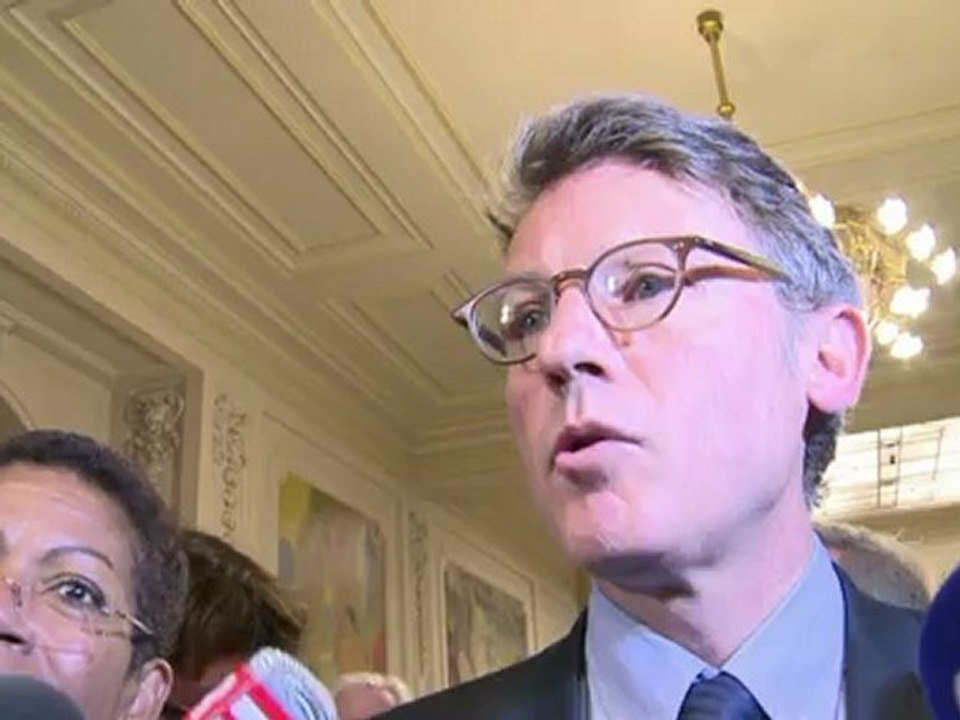 Peillon et Ayrault lancent la concertation pour refonder l'école