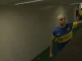 Santiago Silva (Boca Juniors) steals a photographer's camera after losing the Copa Libertadores