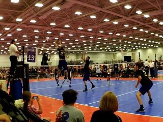 Ultimate Volleyball Club Boys 17 Blue Round 1 Match 3 Balboa Bay 17 Red Game 1