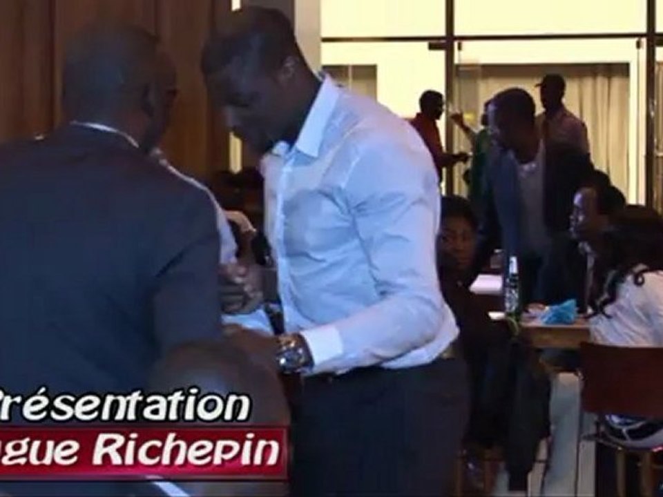 Ledoux paradis en concert au Palais des Beaux Arts de Charleroi (Noah) Télé SPI"