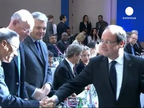 Syrian army defector to join Friends in Paris