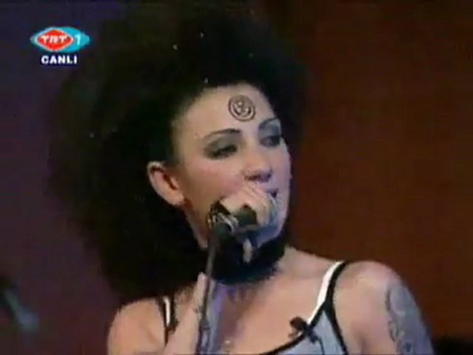 Özlem Tekın - Bring me to lıfe / Lıve