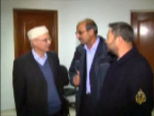 تواصل التشاور مع الأحزاب التونسية