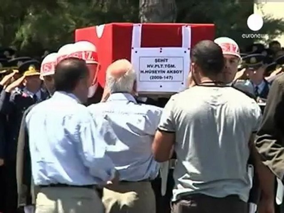Turkey honours pilots downed by Syria