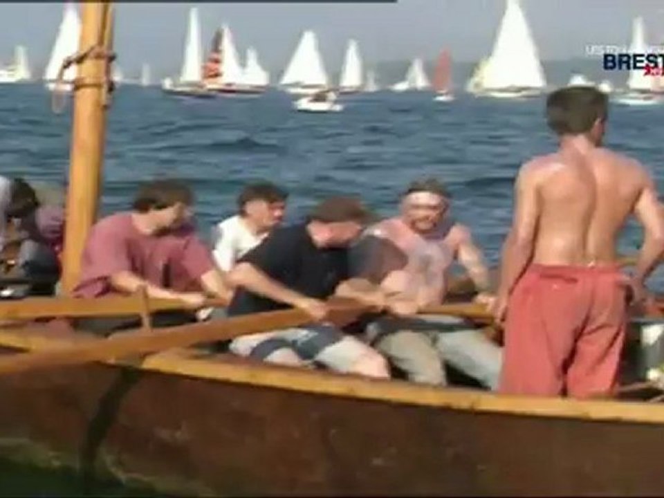 Les Tonnerres de Brest 2012 : Brest 2000 : la grande parade vue de la mer