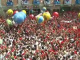 Des milliers de passionnés lancent les fêtes de Pampelune