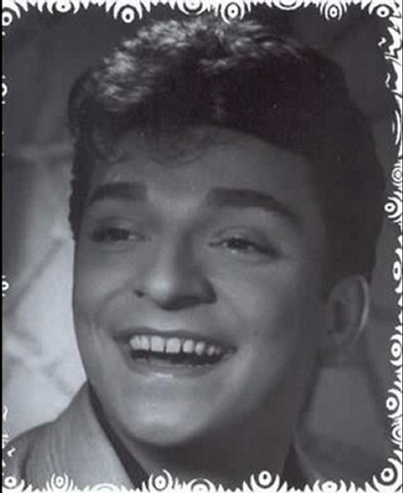 Zeki  Müren    "Ben  Gamlı  Hazan"