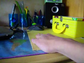 Hallucinant ! Une main frappe dans une balle de sniper mais n'a absolument rien !