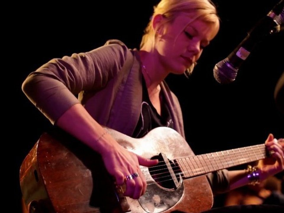 Trixie Whitley Live at Radio Lucien
