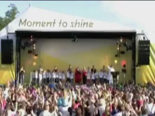 Londra 2012, la torcia olimpica non si ferma