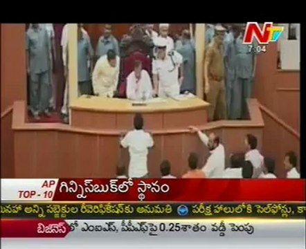 Maoists free Italian, 2 more still captive