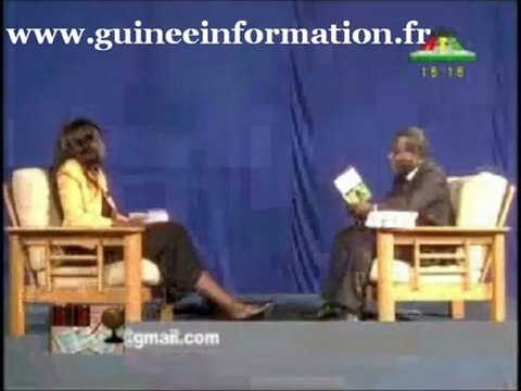 Elvire Maurouard, auteure de Les beautés noires de Baudelaire Jusqu'au bout du vertige La Joconde noire Victor Hugo et l'Amérique nègre Aimé Césaire et Haïti, essai Le testament de l'île de la Tortue Rendre à Naples tous ses baisers...