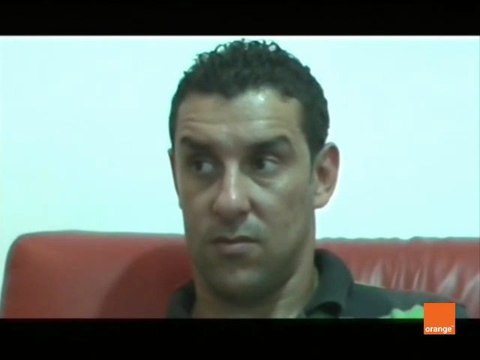 أنيس بوجلبان يتحدث عن وضعية النادي الصفاقسي ( الجزء الثاني)