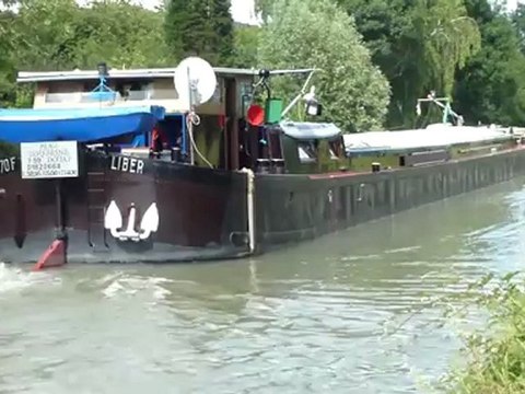 Ecluse de Maixe, n°19 du canal de la Marne au Rhin ; sortie du bateau LIBER