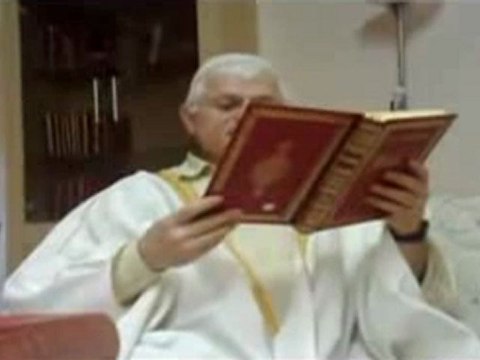 Hz. Mehdi'nin Risale-i Nur'u program edinmesiyle işinin kolay olacağı ve bu nedenle Üstad'ın Mehdi olduğu yanıgısındaki Nur talebelerine örnek