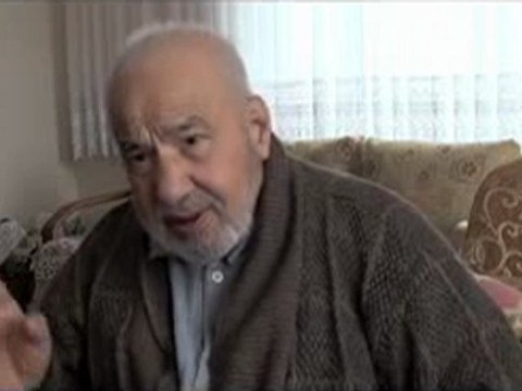 Seyid Salih Özcan Hocamız, Üstad'ın kendisine, ''Mehdi'yi ben görmeyeceğim ama sen göreceksin'' dediğini anlatıyor.