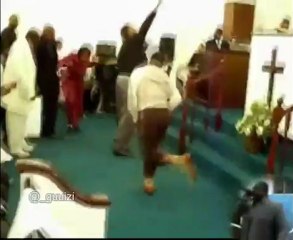 @_guuizi , Pastor Mr Catra homenageia Promoters Oficiais do @canaltx4