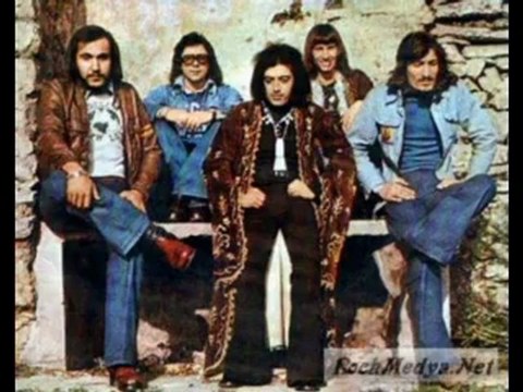 Edip Akbayram ve Dostlar - Garip (1974)