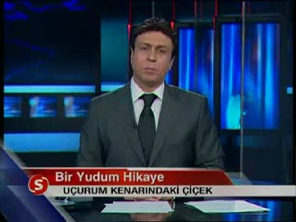 Asım Yıldırım UÇURUM KENARINDAKİ ÇİÇEK WWW.SESLİHADİ.COM ŞİİR DUNYASI İÇERDE