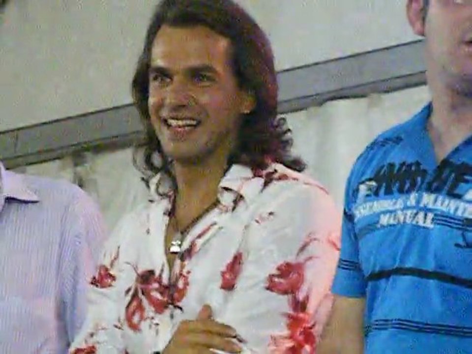 PEPE FLORES EN LOJA 7-