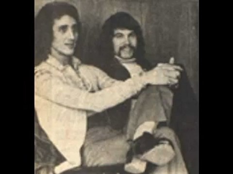 Seyhan Karabay ve Kardaslar - Dam Üstünde Cul Serer (1975)