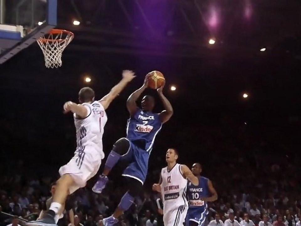 Dunk Yakhouba Diawara, France-Grande Bretagne, Orléans- 7 juillet
