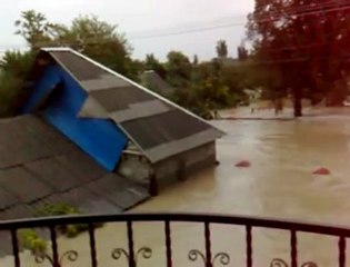 (VÍDEO) Una grave inundación en el sur de Rusia deja más de un centenar de muertos – RT  2/2